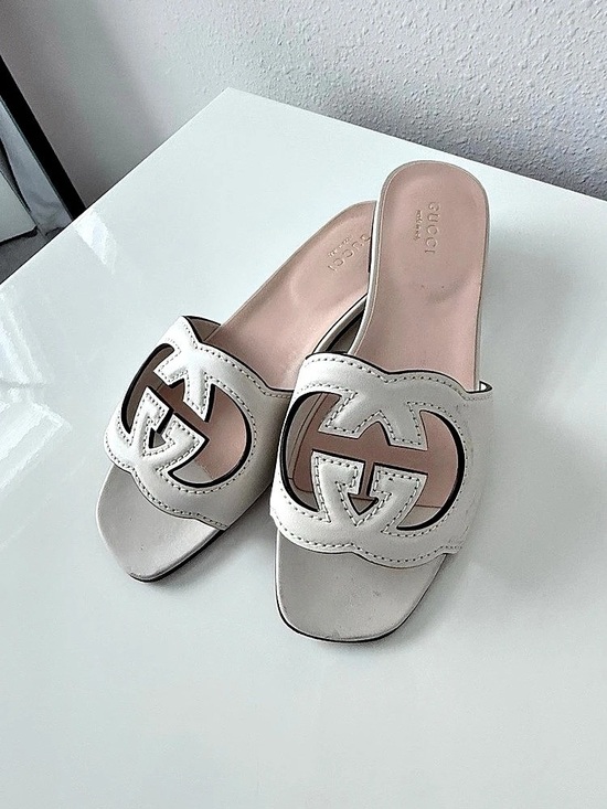 Gucci Shoes - Gucci Interlocking G White Leather Slide Sandals Size 35.5